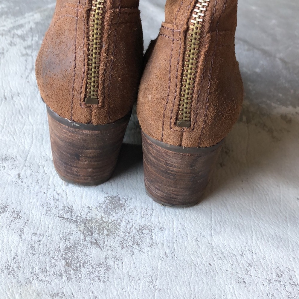 Guess boots. 🤎. Size 5.5 M - Picture 5 of 9